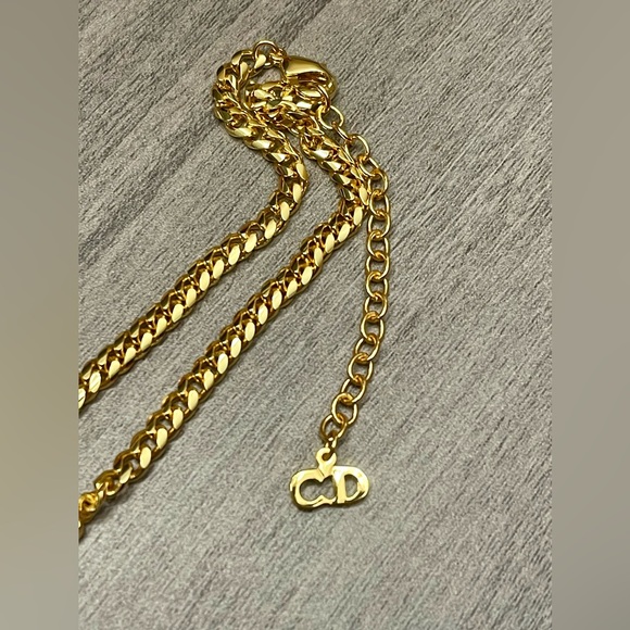 CHRISTIAN DIOR CD Heart Vintage Necklace - Picture 7 of 8